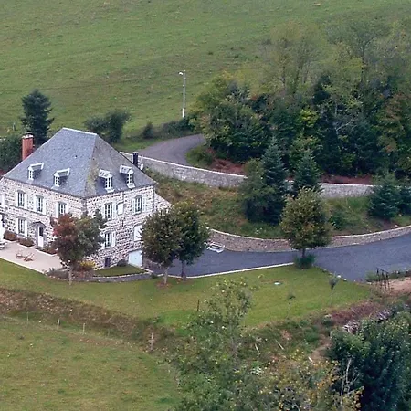 Bed & Breakfast La Nichee Rochefort-Montagne