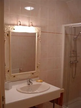 Bed & Breakfast La Nichee Rochefort-Montagne